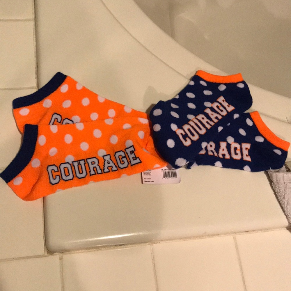 2 pairs of socks!! new!!!
